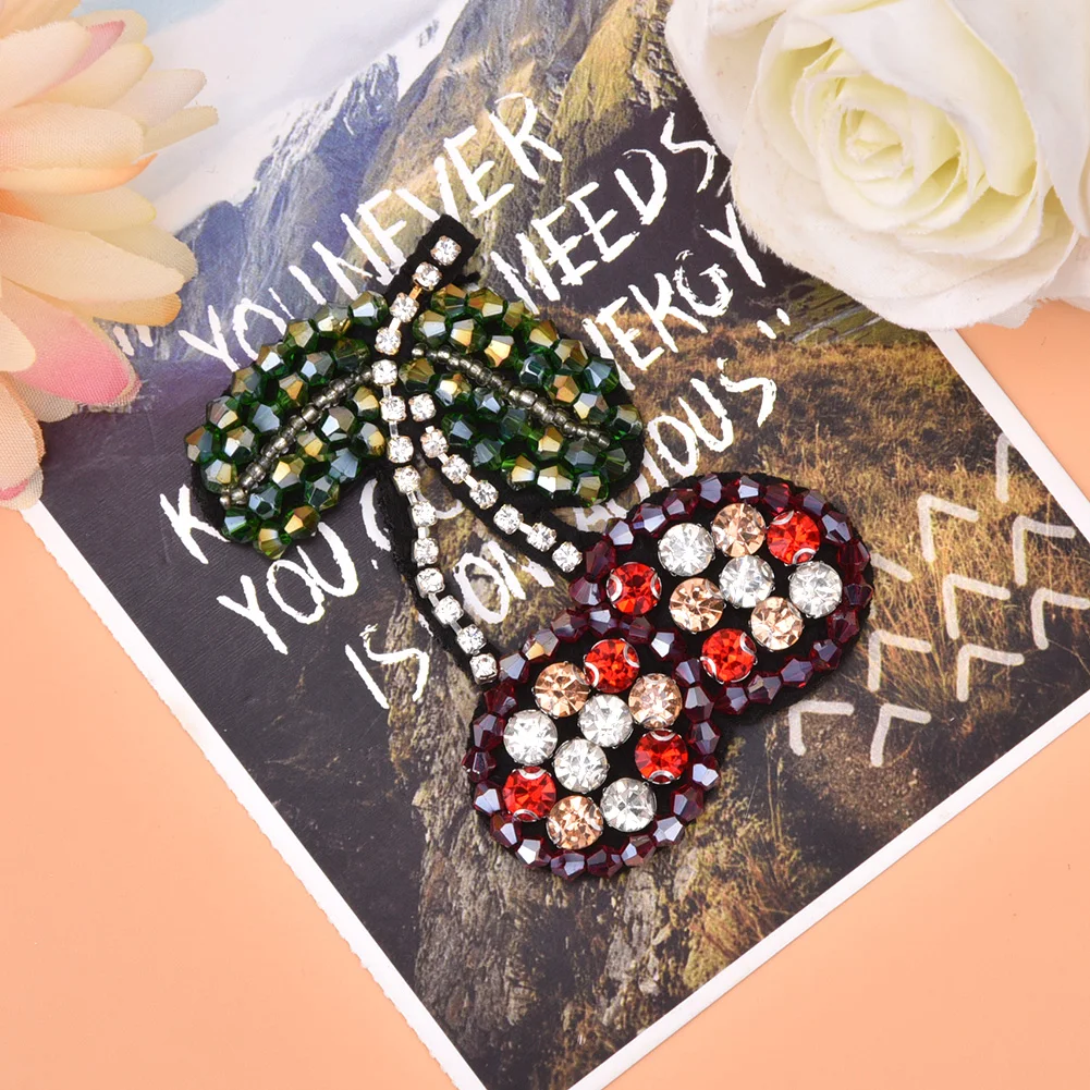 2pcs Embroidered Patches Crystal Glass Diamond Sew on Beaded Appliques Clothing Bag Decoration