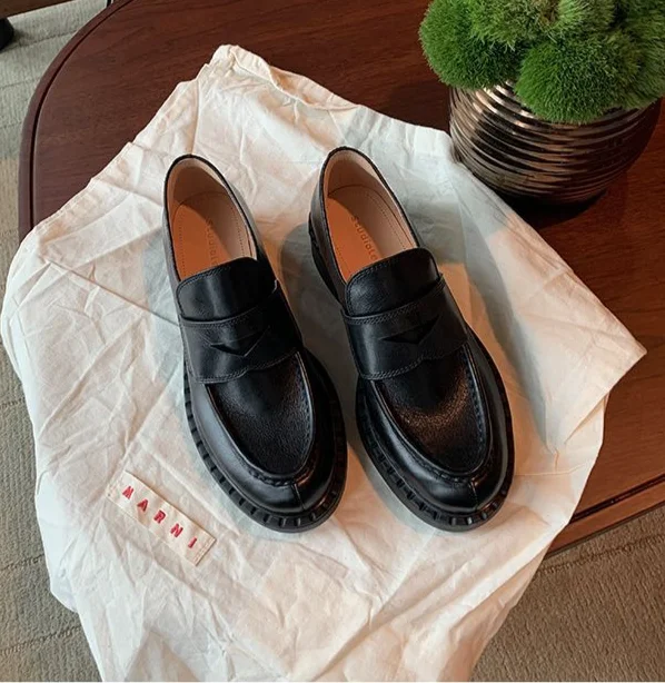 Βρετανικού στιλ μοκασίνια με ένα πόδι σε σχήμα αλόγου, καινούργια χειροποίητα μικρά δερμάτινα παπούτσια για γυναίκες, με χοντρές σόλες,_voghion.com