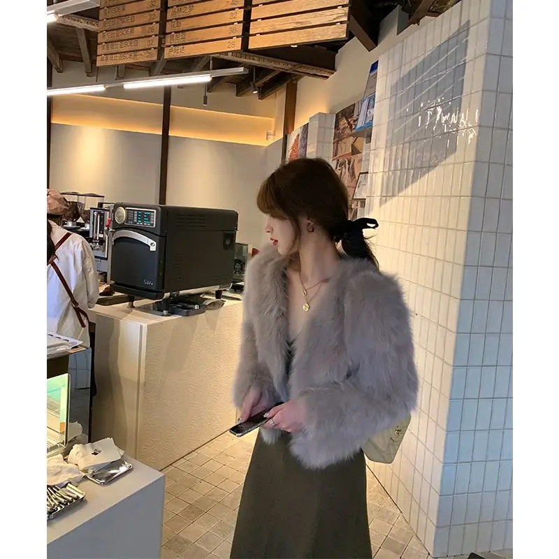 Autumn and winter new imitation fox hair fashion Korean style fashion versatile fur female winter short section fur short coat