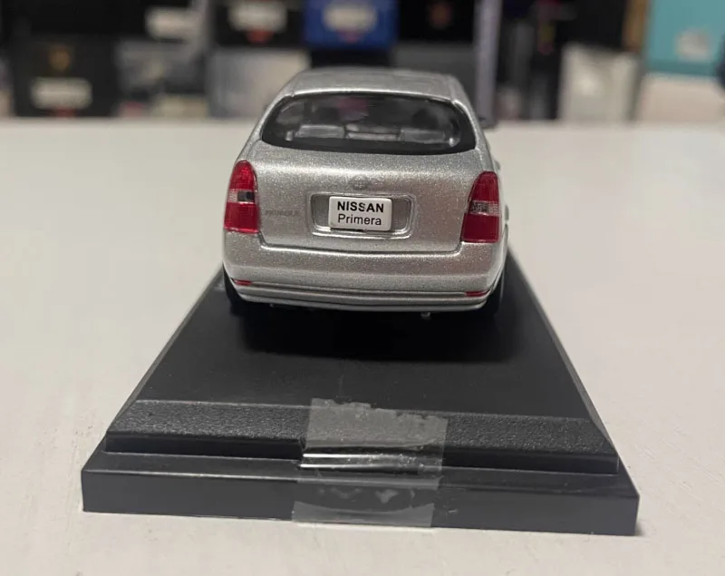 Nissan Primera 5door 1/43スケール ダークグレー 驚きの値段】 Nissan Primera 5door 1/43スケール ダークグレー