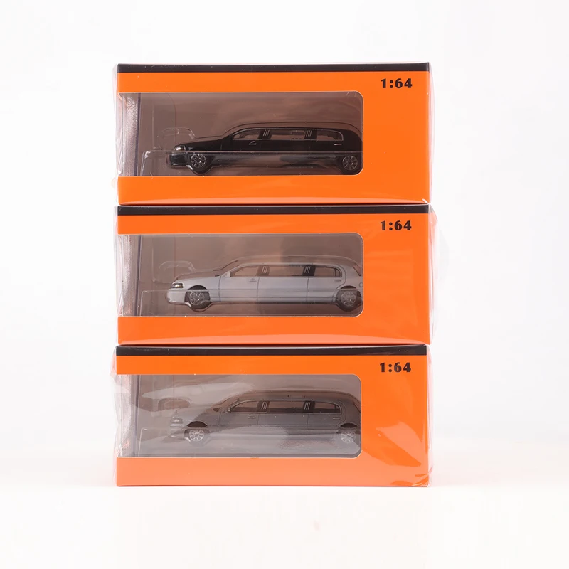 GCD 1:64 Town Car Limousine Alloy Model Car
