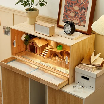 Scatola di alimentazione per animali domestici in legno dedicata Paesaggio domestico Cassetto Stile Scatola isolata invernale Polli che sollevano pulcini Gabbia per pollaio