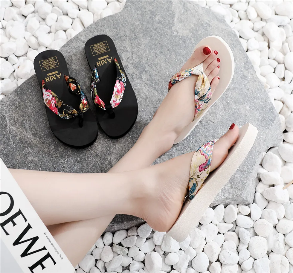 Fashion Lady Slippers Shoes Retro Women Satin Strap Flip Flops Casual Slippers Flat Sandals Beach Open Toe Flat Slippers Slides - Image 2