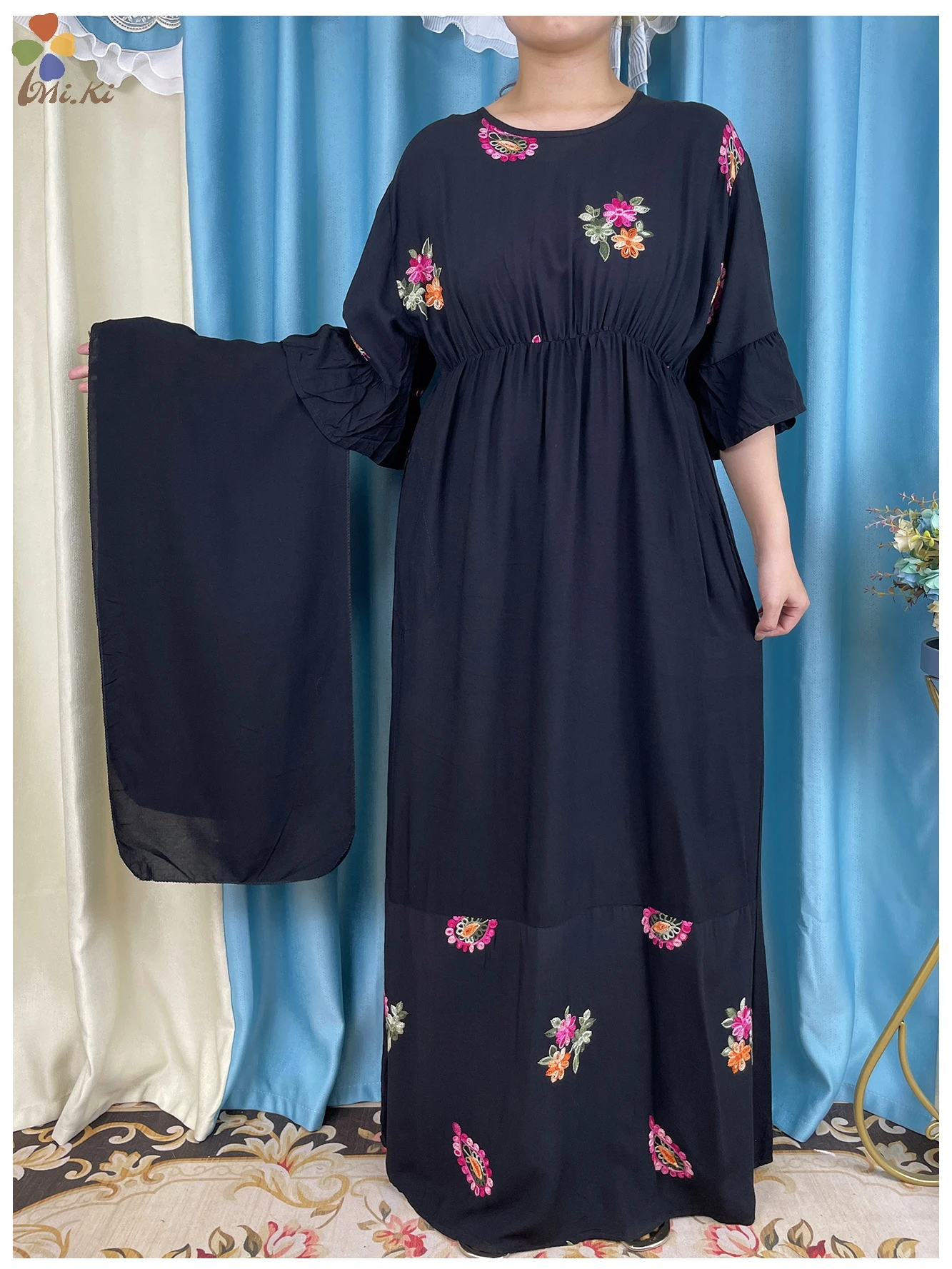 

African Abaya Clothes Muslim Women Long Sleeve Dashiki Dress Solid Embroider Floral Boubou Maxi Islam Women Dress