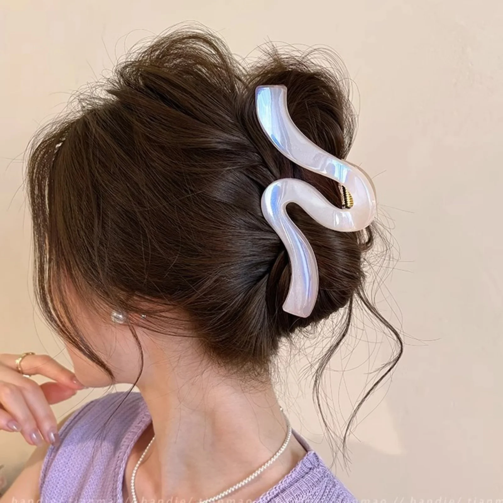 1pc new high-end pearl wave clip, shark clip, large hair clip, back of head hair clip, hair accessory