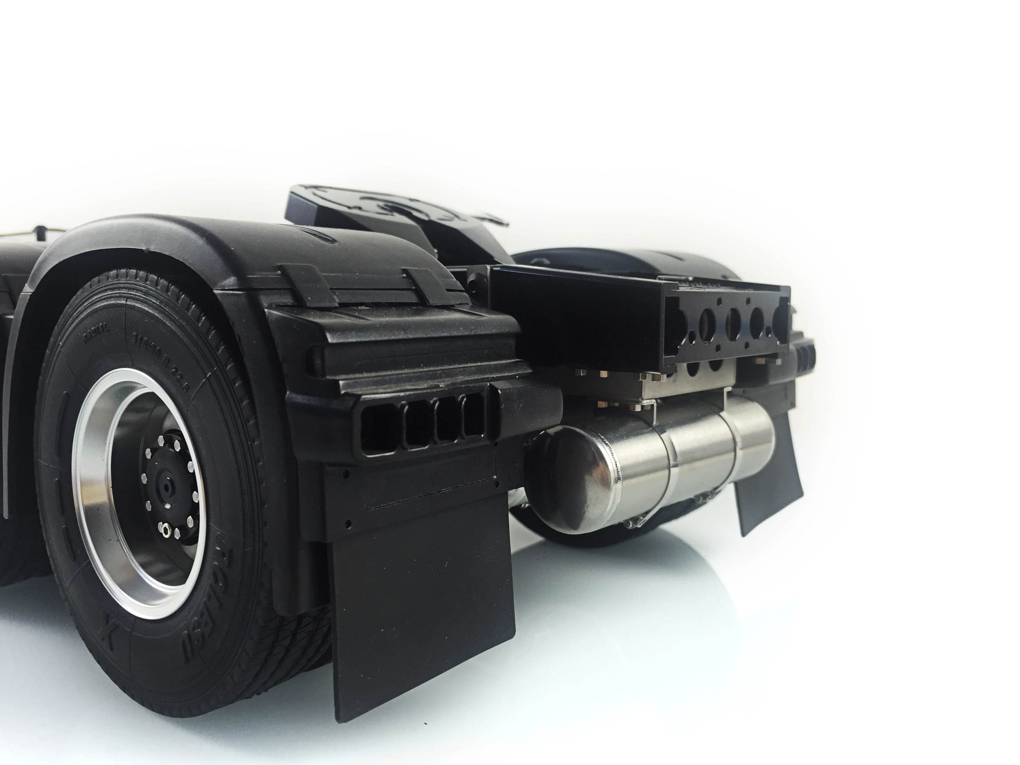 LESU 1/14 Electric Truck 6X6 Metal Chassis Motor Servo for Toys Tamiyaya 3363 RC Tractor Remote Control Toys Th16843-SMT8 6
