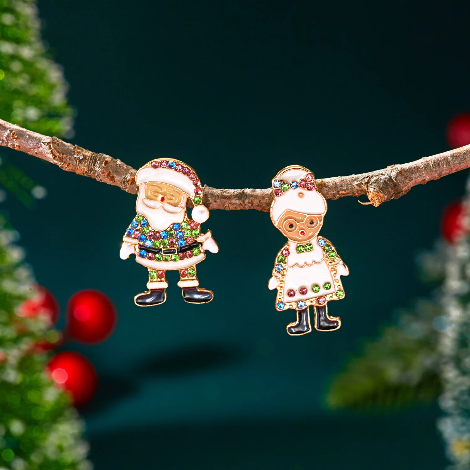 Kreative Weihnachts-Ohrstecker für Frauen mit Opa und Oma Motiv, Imitationsperlen Schneemann Weihnachtsmann Ohrringe, Neujahrs-Schmuck – Detail 7