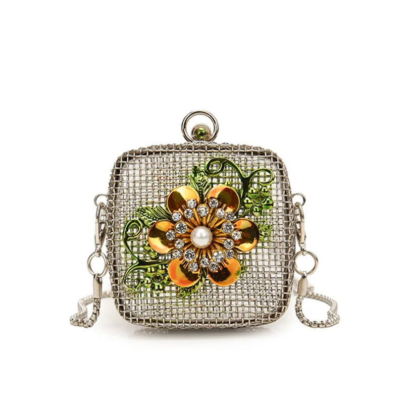 Fashion Rhinestone Metal Flower Hollow Out Elegant Cell Phone Mini Crossbody Bag Men Cute Elegant Chain One Shoulde Bag