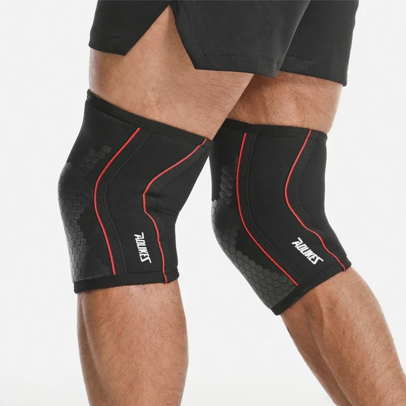Premium 7mm Neoprene Knee Sleeve for Weightlifting and Crossfit Training