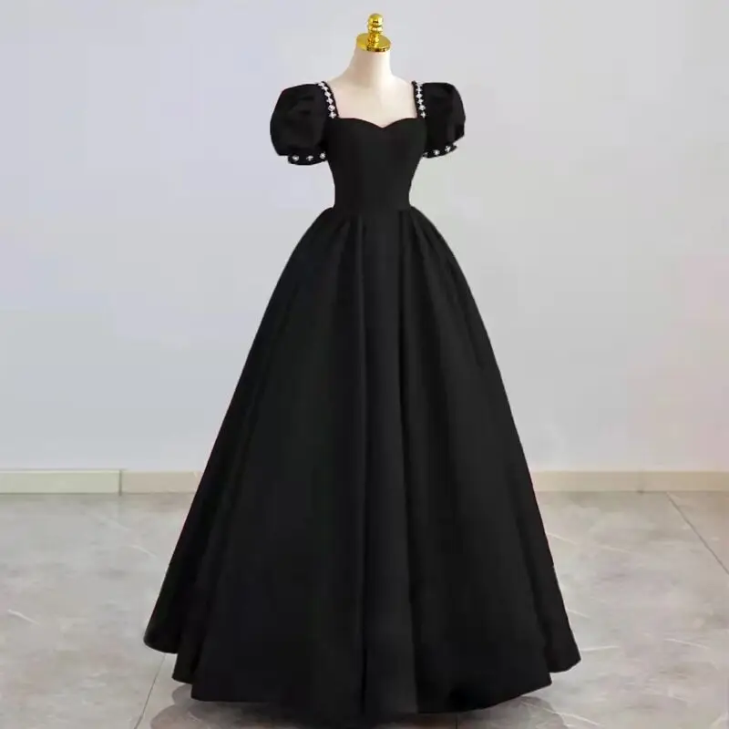 

Vintage Black Quinceanera Dresses Princess Puff Sleeves Floor-length Ball Gowns Simple Satin Vestido De Debutante Custom Made