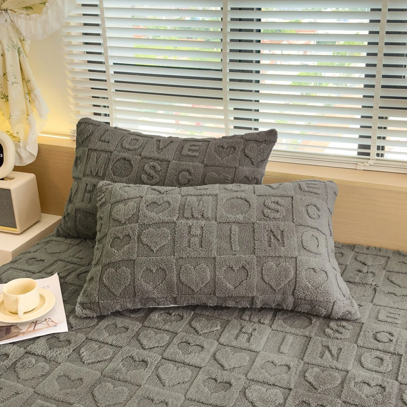 3pcs Set Velvet Bed Sheet Set (1PC Fitted Sheet and 2PCS Pillowcase) Winter Warm Mattress Cover Bed Cover 90/140/160/180/200x200 5