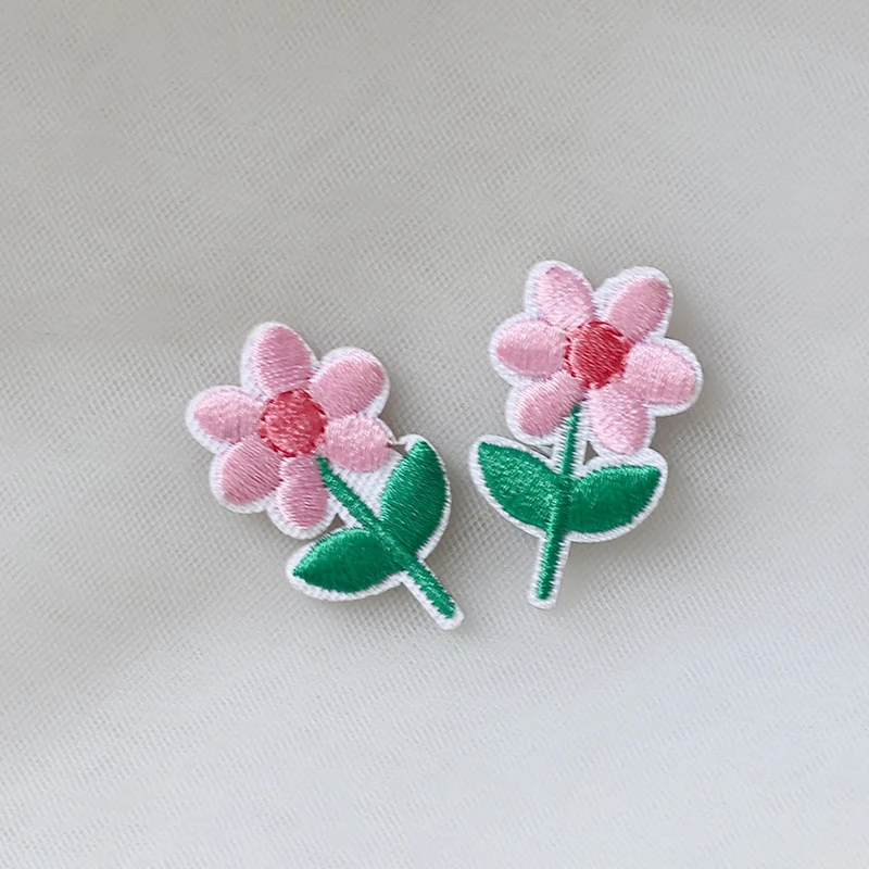 10 teile/los Kleine Blume Patch Stickerei Aufkleber Eisen auf Patches für Kleidung Applique Stickerei DIY Kleidung Zubehör – Detail 7