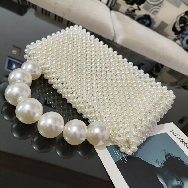 1 pezzo Borsa elegante da donna con disegno di petali floreali bianchi, borsa romantica da sposa per matrimonio, borsa da cerimonia formale con catena | SHEIN ALIA