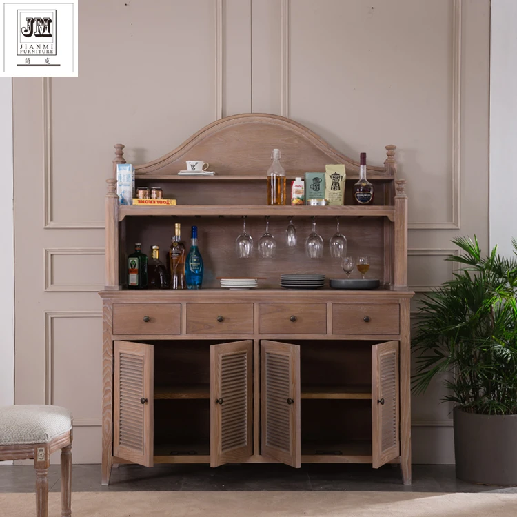 Рисунок 3 - Обеденные шкафы из массива дерева в американском стиле