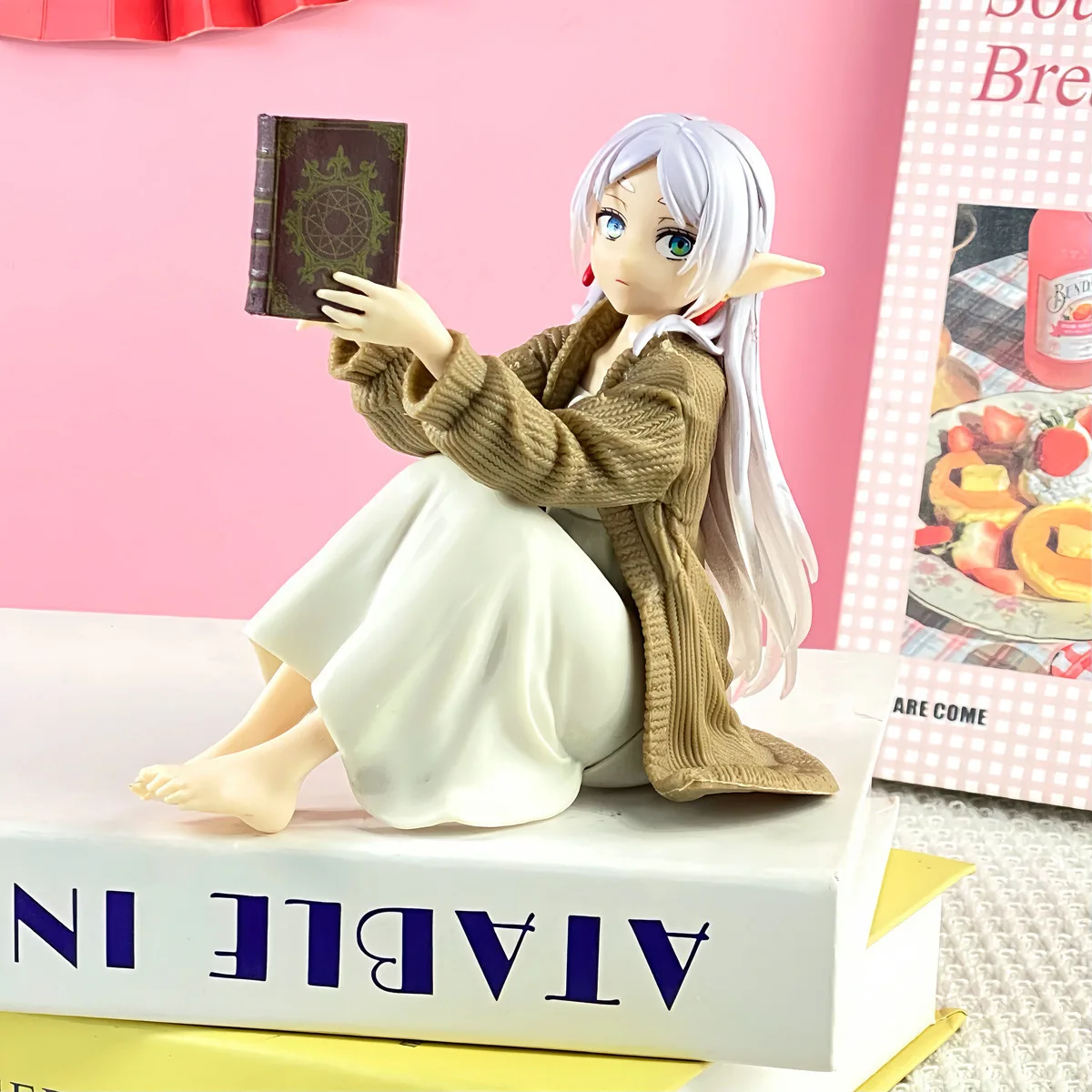 Frieren Beyond Journey's End Anime Figure - Cute Night-Suit Frieren Collectible Figurine