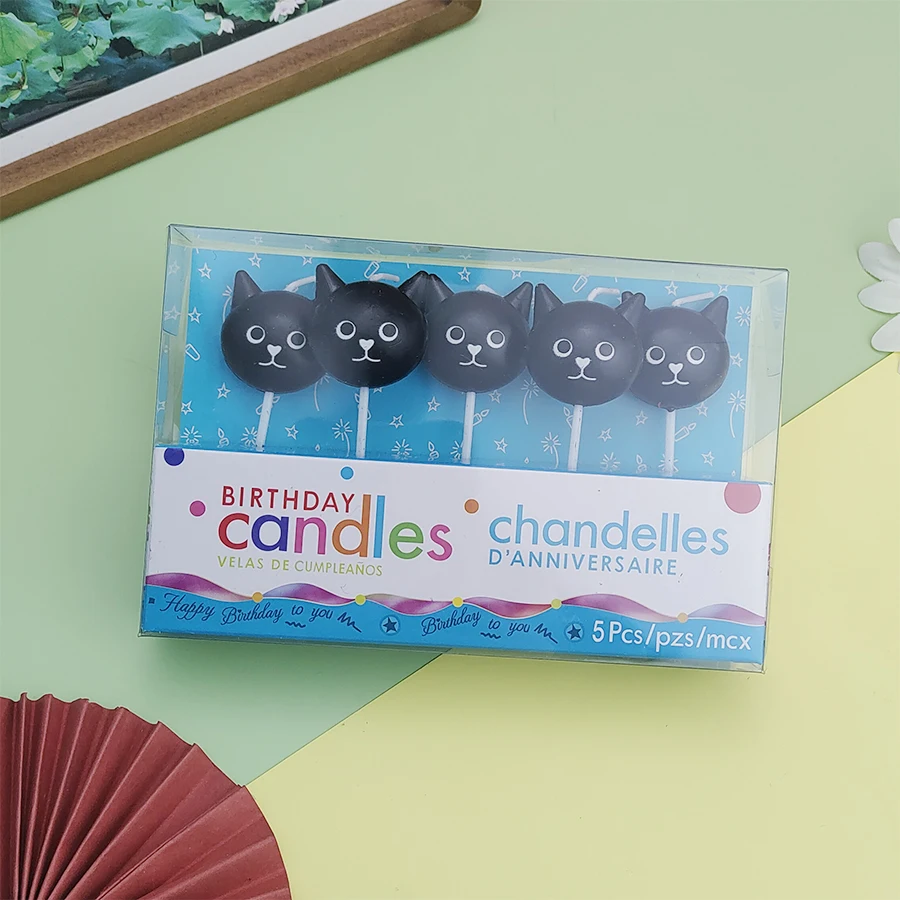 Coussin Jouet Anniversaire - Doudou 40cm, Coussin Déco, Cadeau Mignon  Peluche Chat Noir Tittaty, image size:900x900