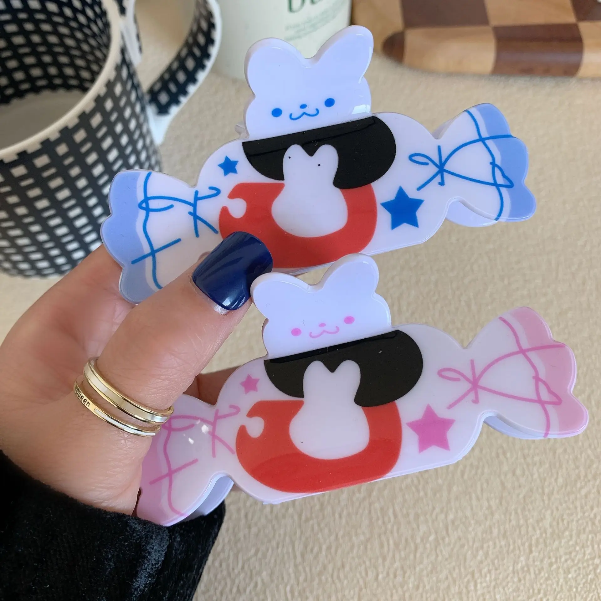 Children's Cartoon Acetate Material Design White Rabbit Toffee Clip Shark Clip Cute Hair Accessories For Girls Children