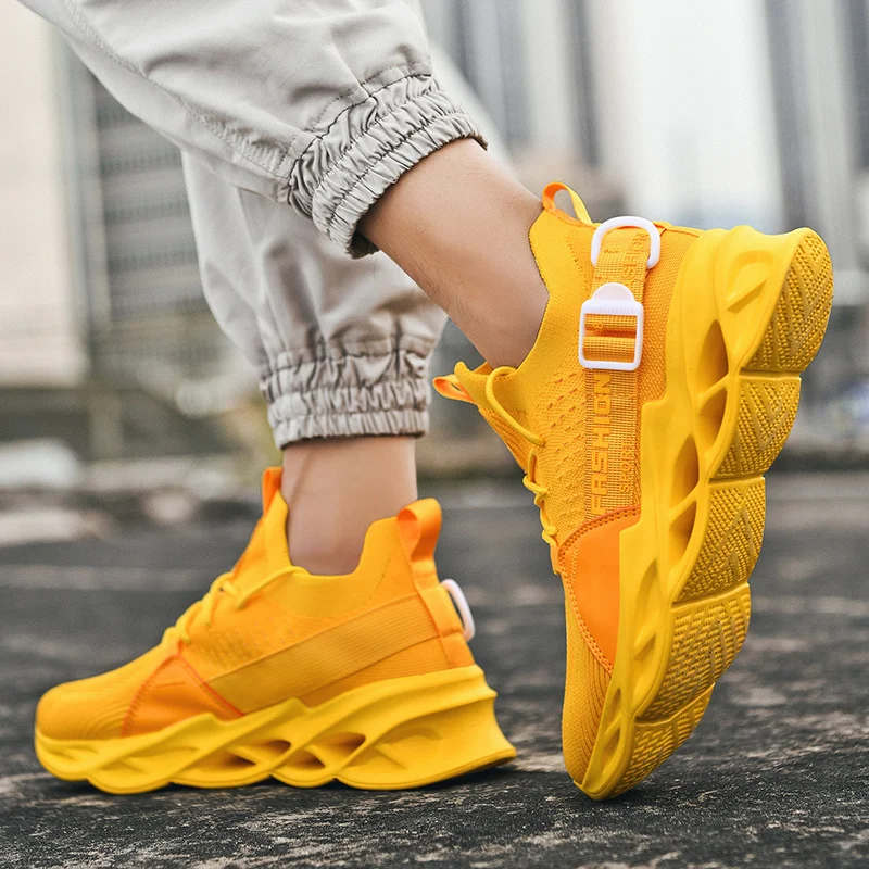 New Sneakers Men Mesh Breathable Running Shoes Outdoor Fitness Jogging Couple Casual Shoes Athletic Big Size Fashion Women Shoes