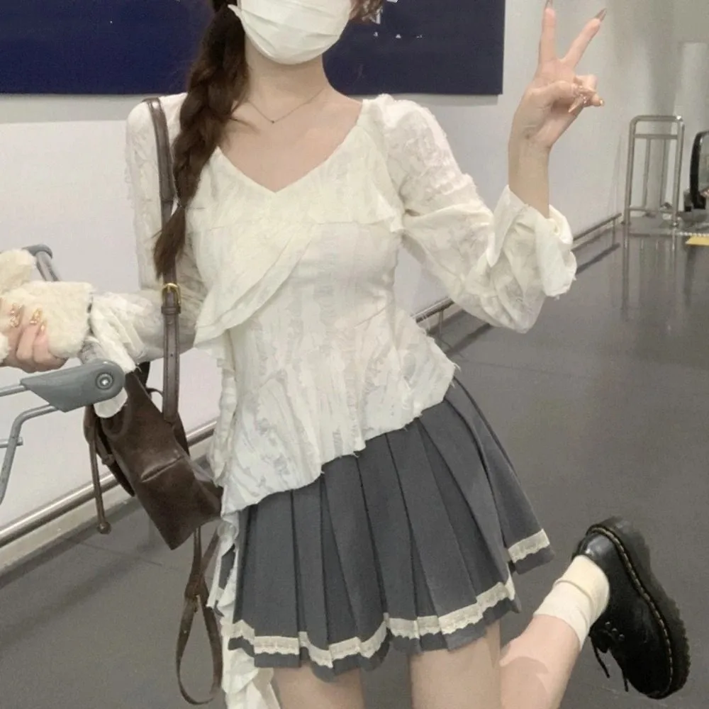 Bell Sleeve Irregular T-Shirts Women Pleated Slim Fit Long Sleeve Top Female Clothing Basic Retro Mesh Broken T-Shirt Streatwear