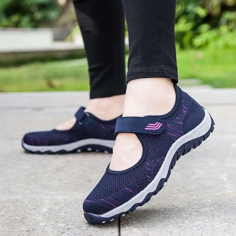 Women Sneakers Non-slip Soft Mom Sneakers 2025 Summer Breathable Mesh Travel Casual Shoes for Women Comfort Lightweight Flat Sport Shoes