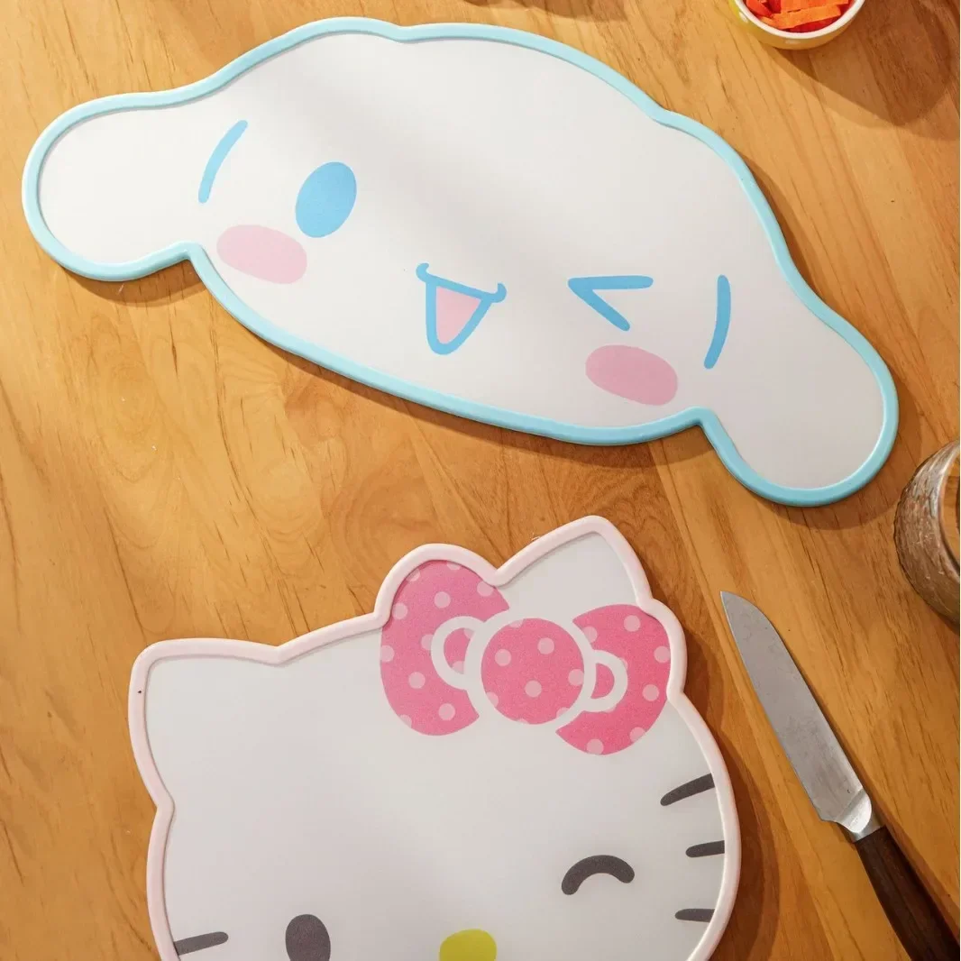 ハローキティ漫画の形のまな板食品グレード PP まな板両面