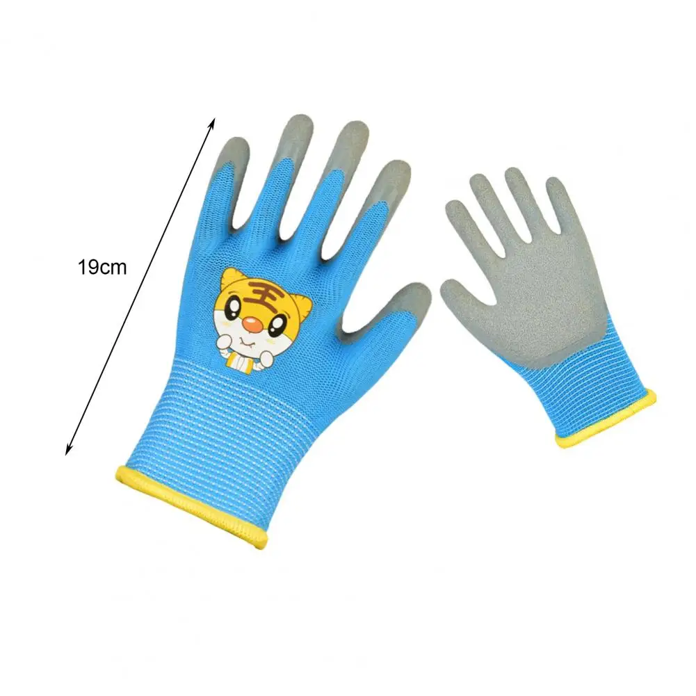 Rubber Gloves Kids Gardening Gloves with Cartoon Pattern Thorn-proof Puncture-resistant Design Non-slip Rubber Work for Children