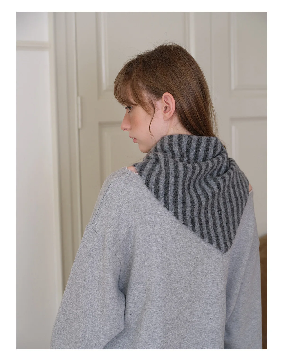 Gestrickter Schal für Damen, 31 % Wolle, warme Winterschals, helles Streifen-Design, verdickter Schal, weicher Dreieck-Pashmina-Ausschnitt, 2025, NEU – Detail 12