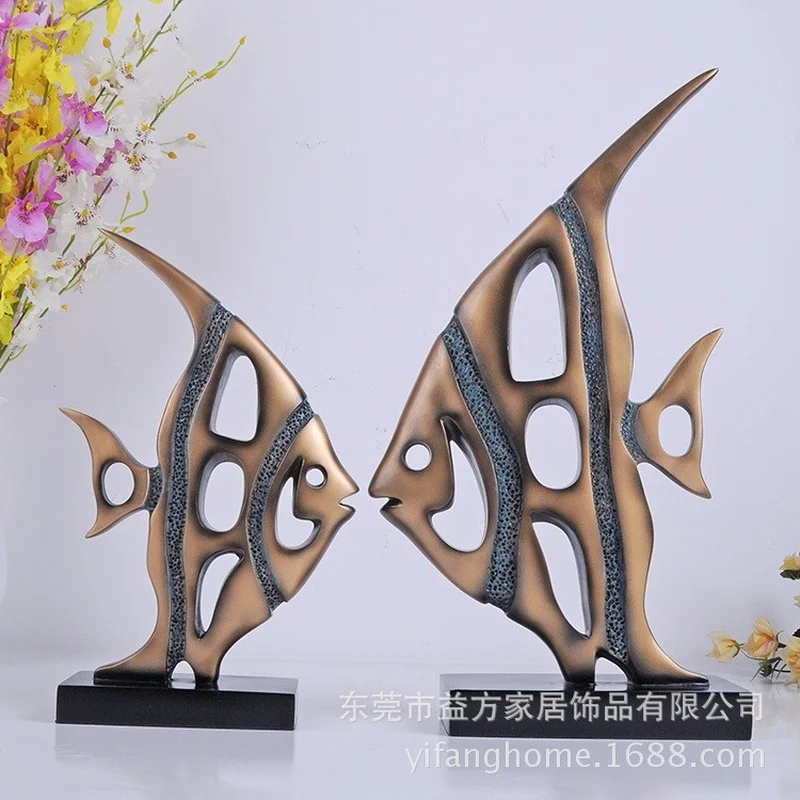

Large Size Decorative Handmade Bronze Gold Resin Fish Figurine for Wedding ornaments Modern Home Decoration