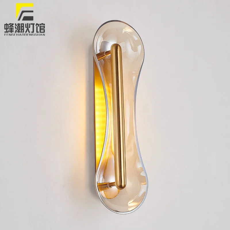 

Роскошный настенный светильник, креативная индивидуальная лампа в стиле постмодерн для гостиной, гостиницы, спальни, прикроватная лампа, коридор, лестница, стеклянный настенный светильник