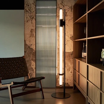Lampada da Terra per Soggiorno, Luce Ambientale di Alta Qualità, Lampada Verticale da Angolo per Camera da Letto e Divano, Illuminazione Decorativa Consigliata dai Designer