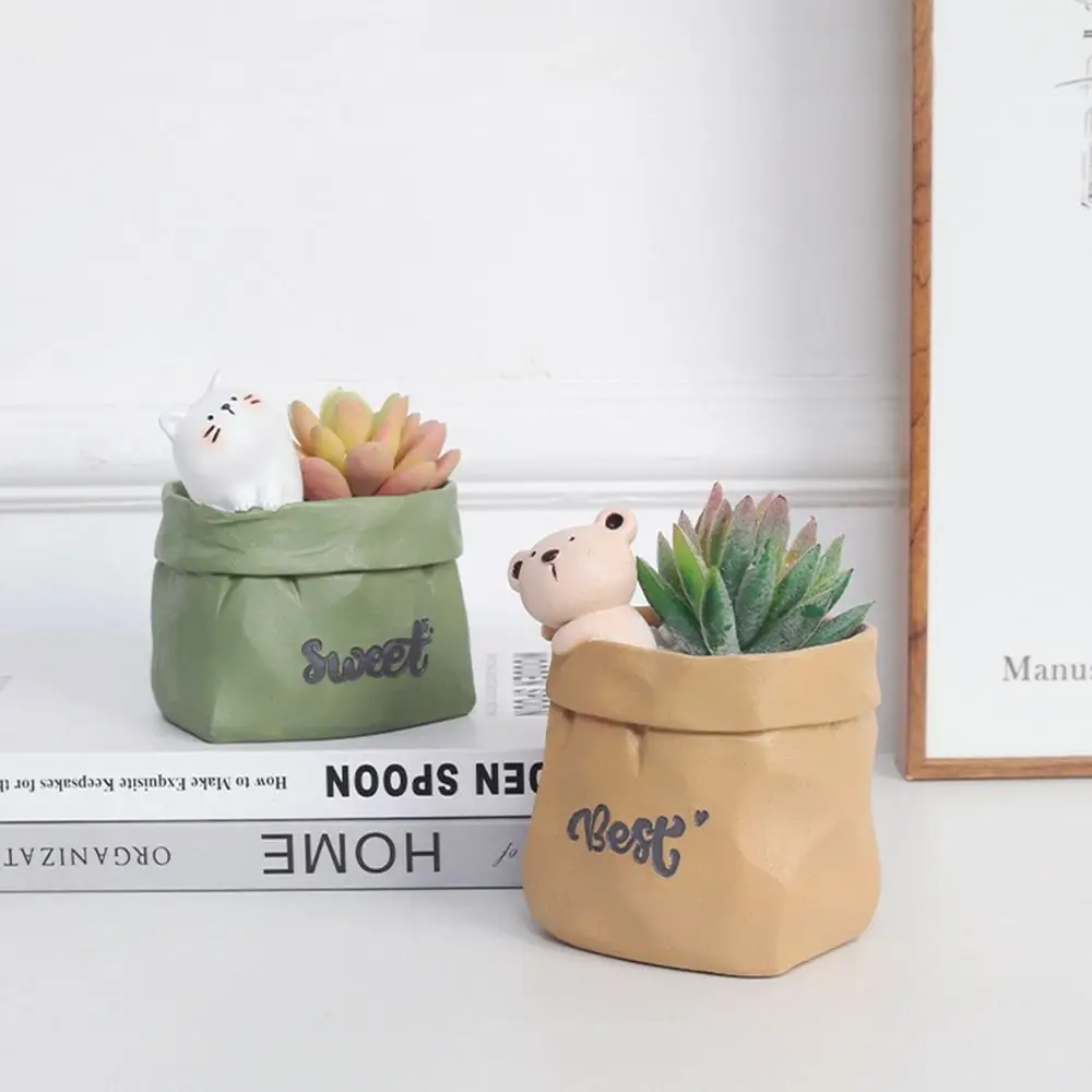 

Cute Pen Holder Finishing Rack Retro Creative Pen Container Large Capacity Resin Makeup Brush Storage Box Office