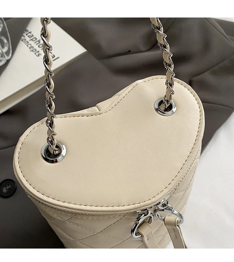Borsa a tracolla piccola a tracolla con catena a griglia a forma di cilindro con diamanti Love da donna 2024, nuova moda_voghion.com
