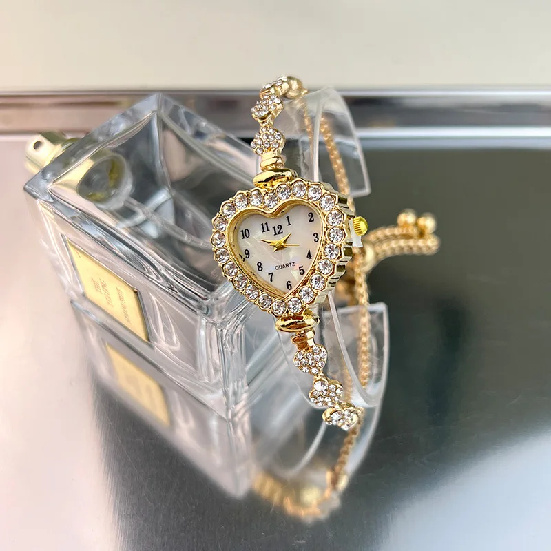 Women Watches New Fashionable Love Type Fine Band Diamond Set Quartz Gold Silver Free Adjustable Bracelet Watch Reloj