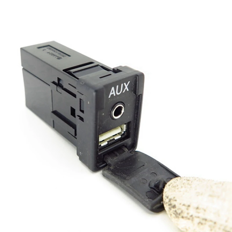 USB AUX Connector Adapter For Toyota Lexus 86190-60040 8619060040 1 PCS