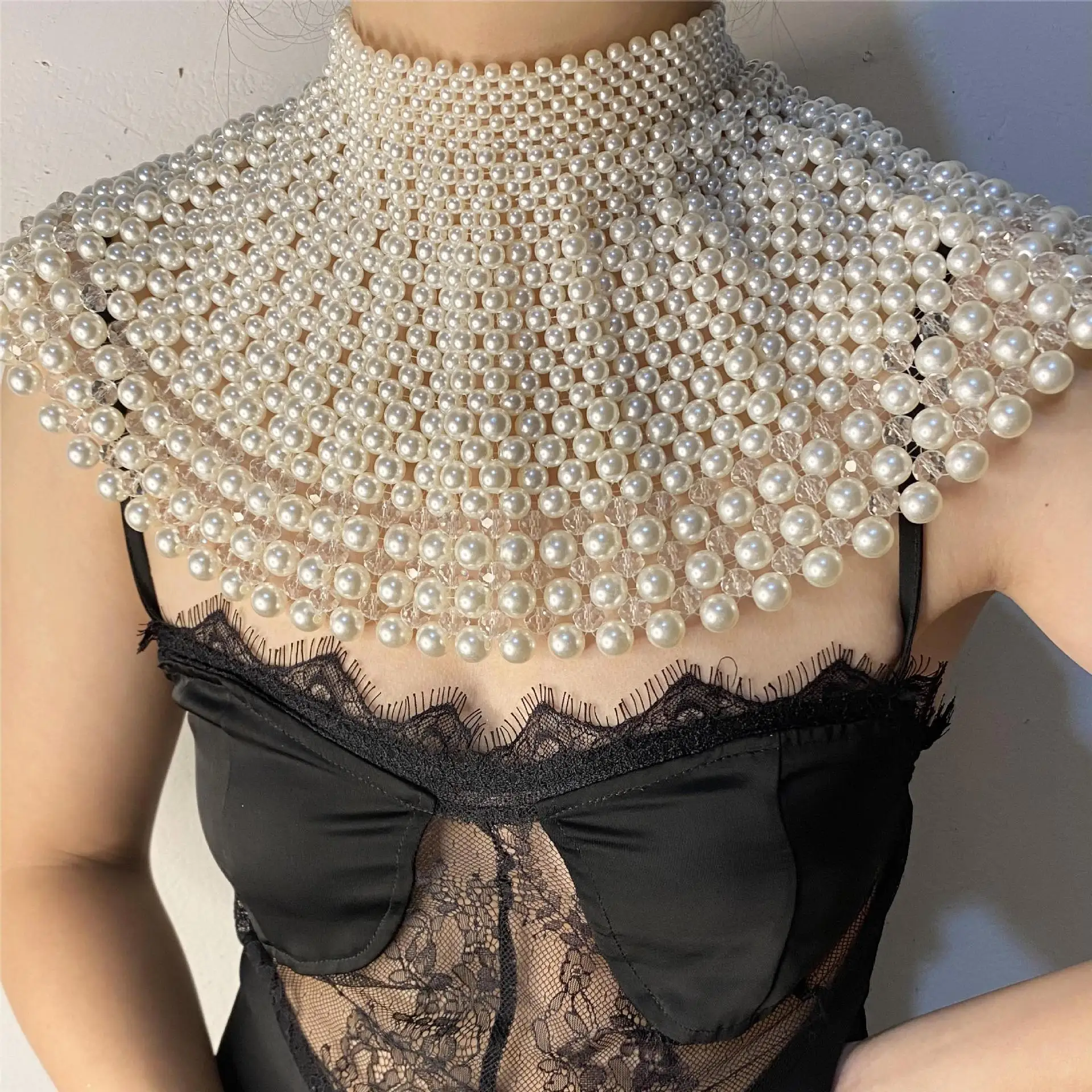 

Y2k 빈티지 Wedding Multi-layer Beaded Shoulder Jewelry Shawl Pearl Body Chain Pearl Top Bra Metal Woven Bead Body Chains for Women