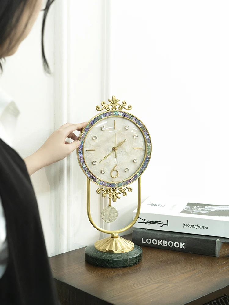 Horloge de bureau en laiton, ornements décoratifs de luxe léger