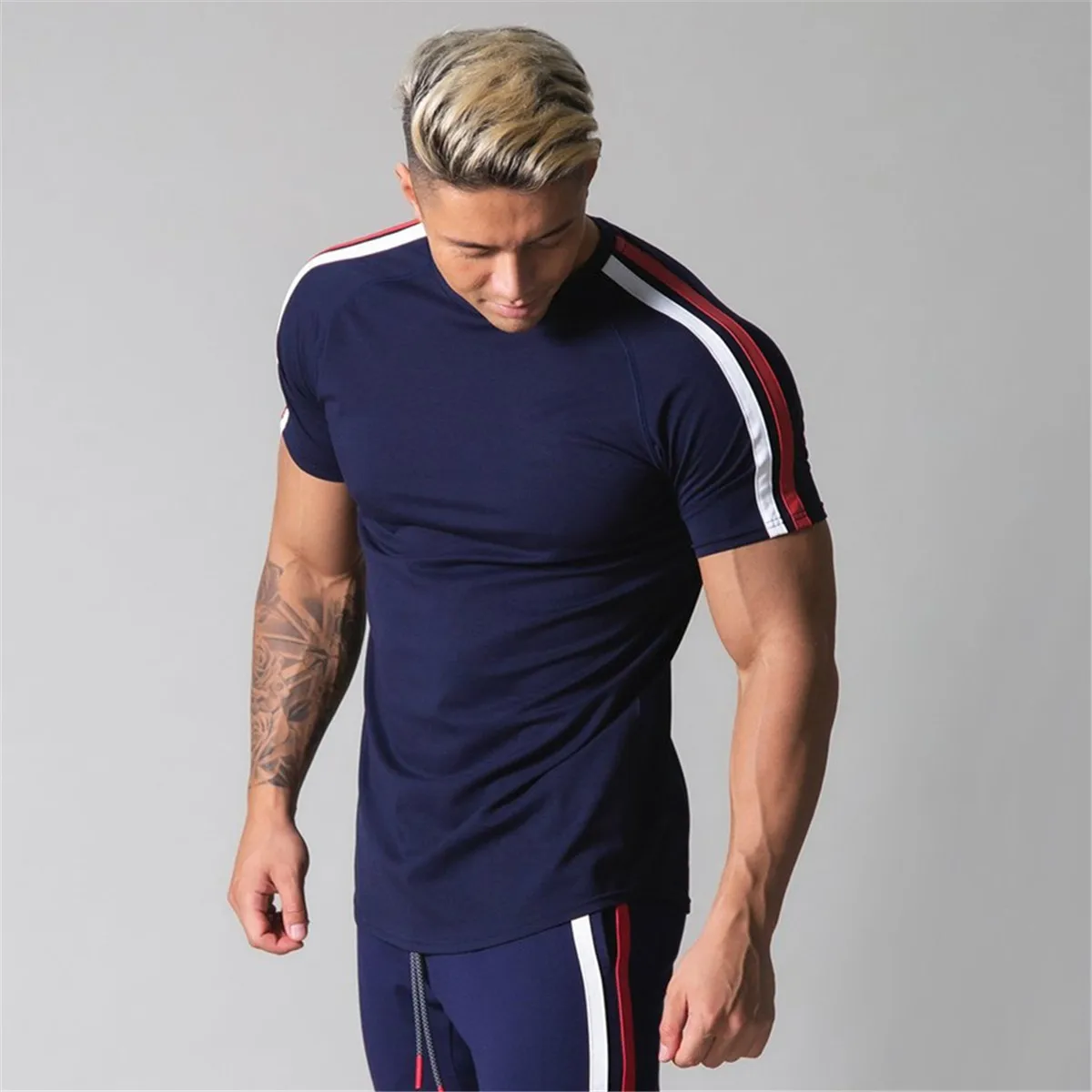 Men Running Sport Skinny T-shirt Short Sleeve Cotton Tee for Gym Fitness Summer Male Bodybuilding Training Workout Apparel sport t shirt short sleeve t shirt running t shirts running t shirt fitness clothes