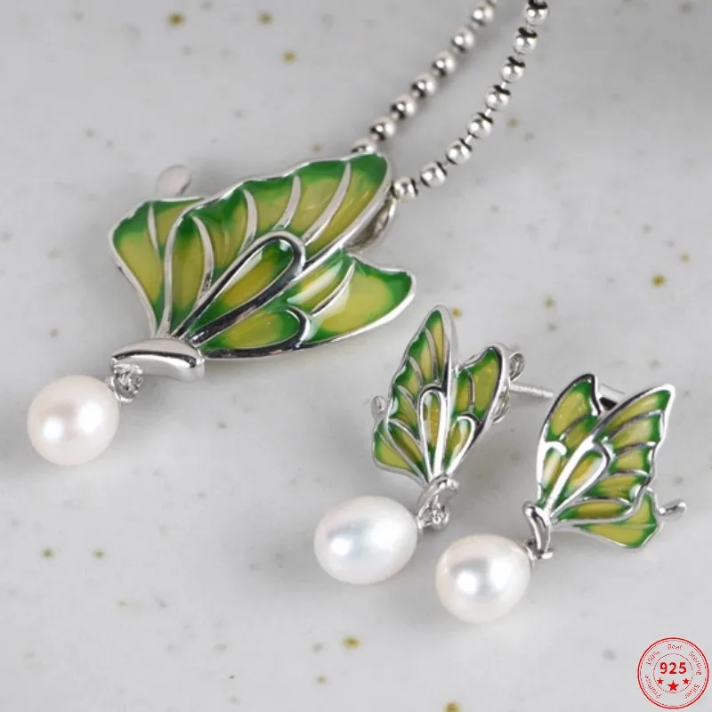 

Женские серьги-гвоздики из серебра 2022 пробы с пресноводным жемчугом