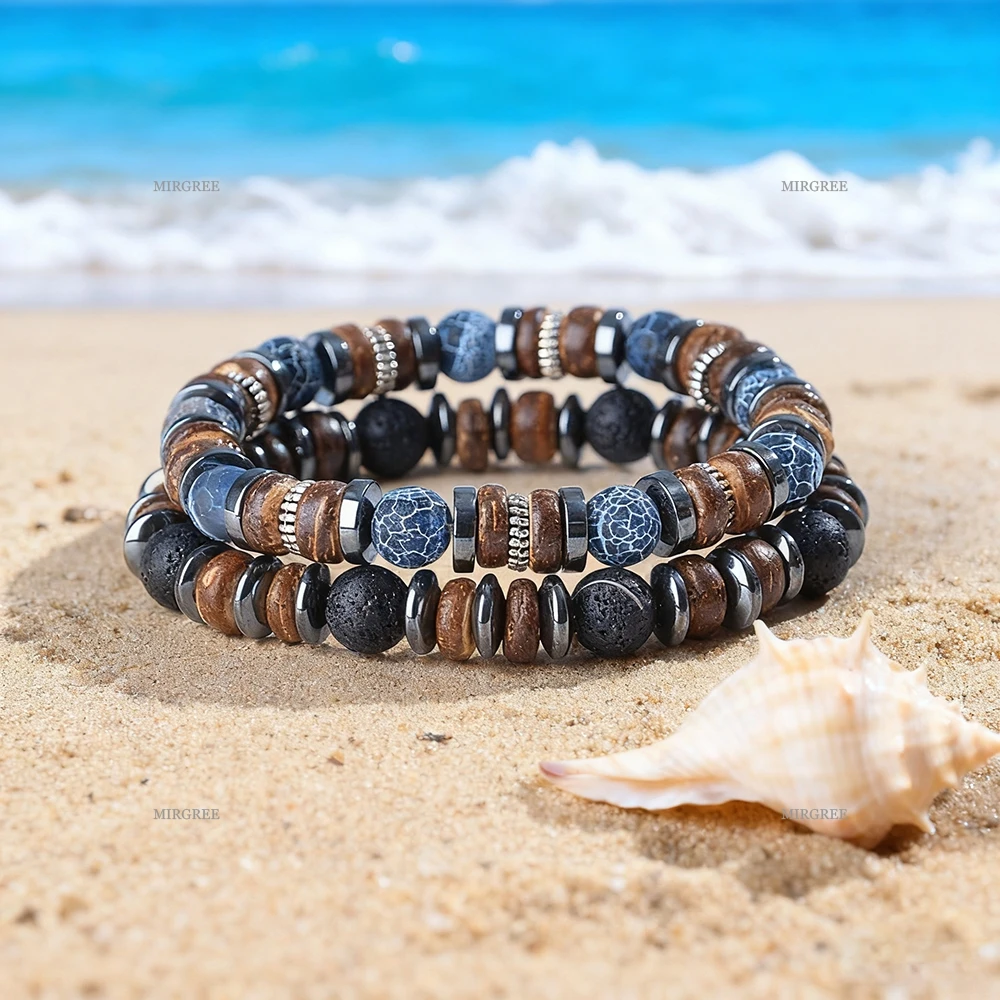 Set di braccialetti - Vista laterale e dettagli artigianali