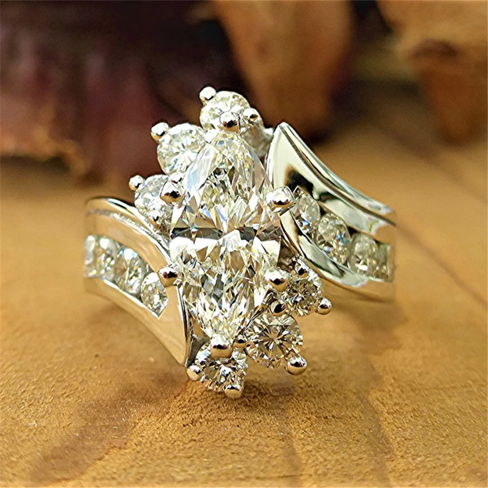 Charm Female White Zircon Stone Finger Engagement Ring Vintage Silver Color Wedding Band Bridal Jewelry For Women