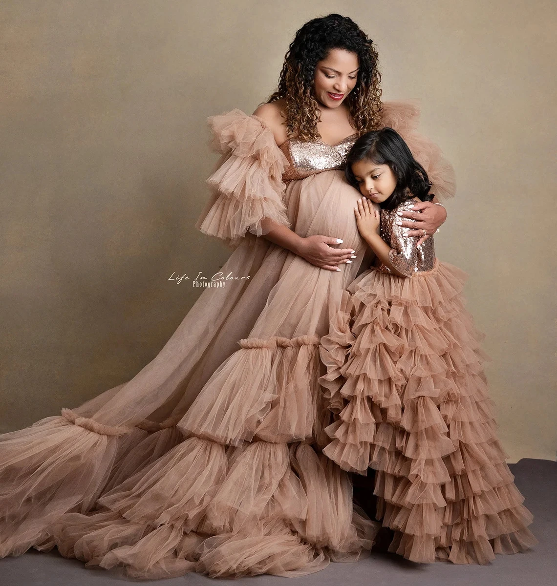 Mother & Me Khaki Tulle Maternity Dresses for Photo Shoot  A Line Sequins Pregnant Women Robes Off Shoulder Tiered Ruffles Gowns