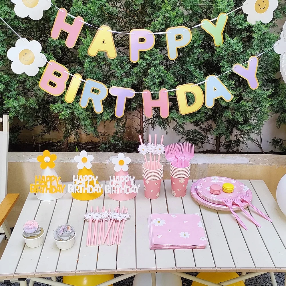 16pcs 7/9inch 핑크 데이지 테마 일회용 식기 꽃 접시 냅킨 빨대 배너 생일 파티 베이비 샤워 웨딩 장식