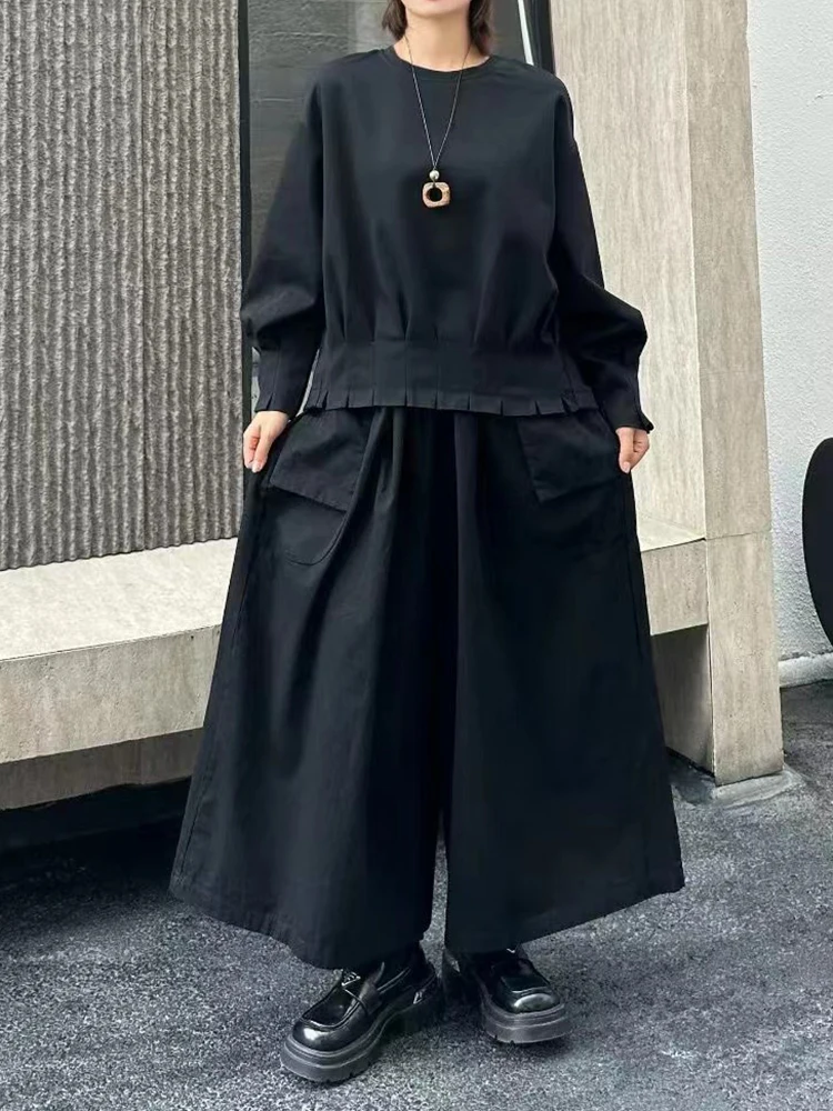 [EAM] Black Pleated Hem Casual Sweatshirt New Round Neck Long Sleeve Women Big Size Fashion Tide Spring Autumn 2026 1DJ4159