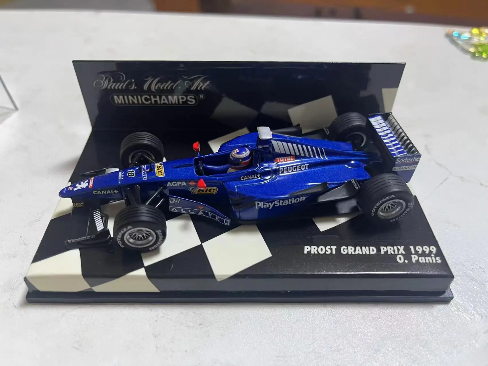 

Minichamps 1:43 F1 Prost Grand Prix Panis 1999 Simulation Limited Edition Resin Metal Static Car Model Toy Gift