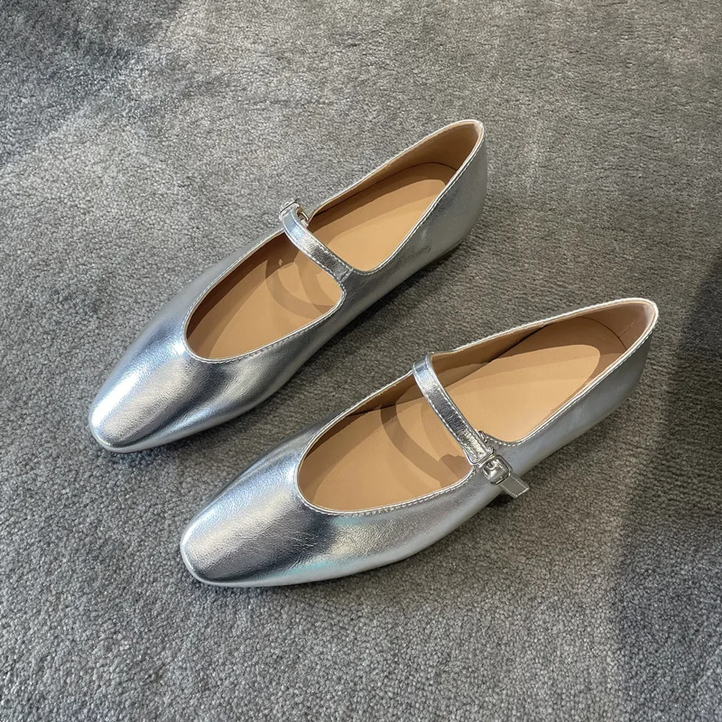 

Women's Ballet Flats Spring and Summer Silver Buckle Casual Low Heel Wedding Shoes Soft Genuine Leather Retro Mary Jane Shoes