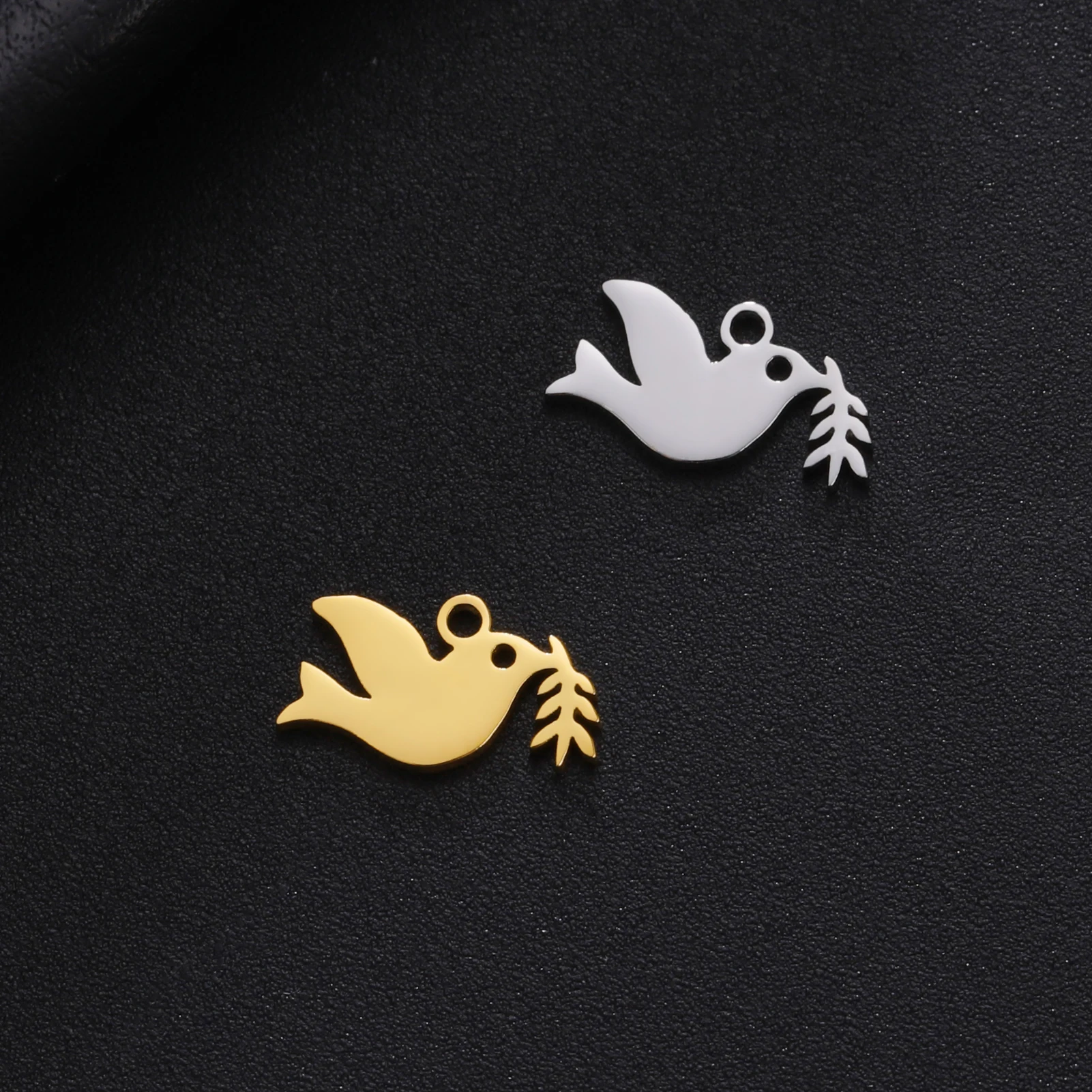 5 Stück Friedenstaube Anhänger Charms für Schmuckherstellung Edelstahl DIY Kreativität Halskette Ohrring Niedliche Accessoires