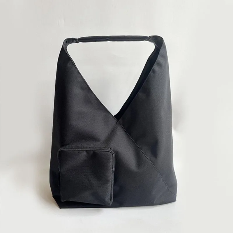 Black Beige Canvas Handbag Fashionable Triangular Tote Bag Large Capacity Women's Bag, Commuting Versatile Single Shoulder Bag.