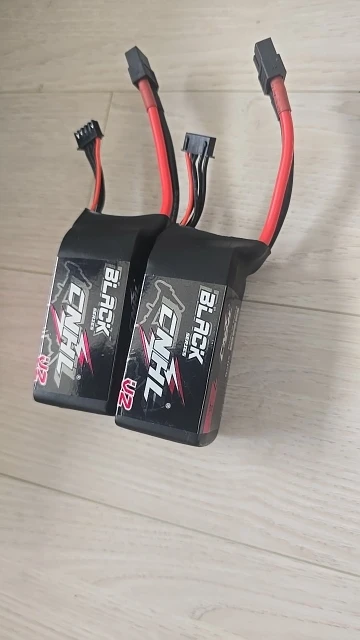 2PCS CNHL 4S 14.8V Lipo Battery 1100mAh 1300mAh 1500mAh 130C With XT60 Plug For FPV Airplane Drone Quadcopter Helicopter Hobby photo review