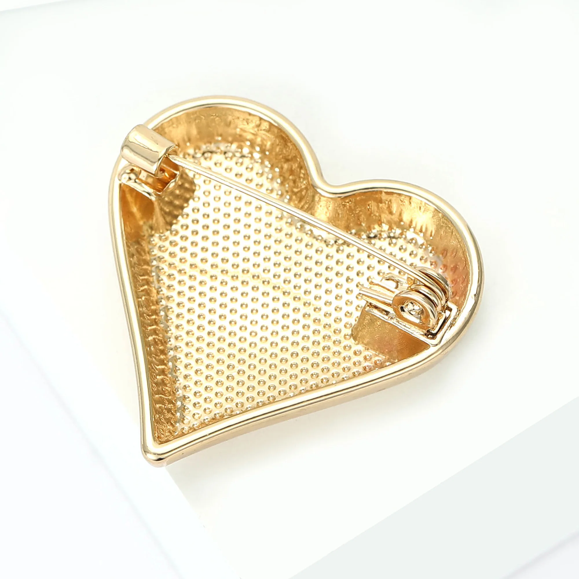 Romantische Valentinstag Strass Herz Brosche für Frauen Unisex Emaille Liebe Pins Büro Party Freund Geschenke Schmuck Zubehör – Detail 10