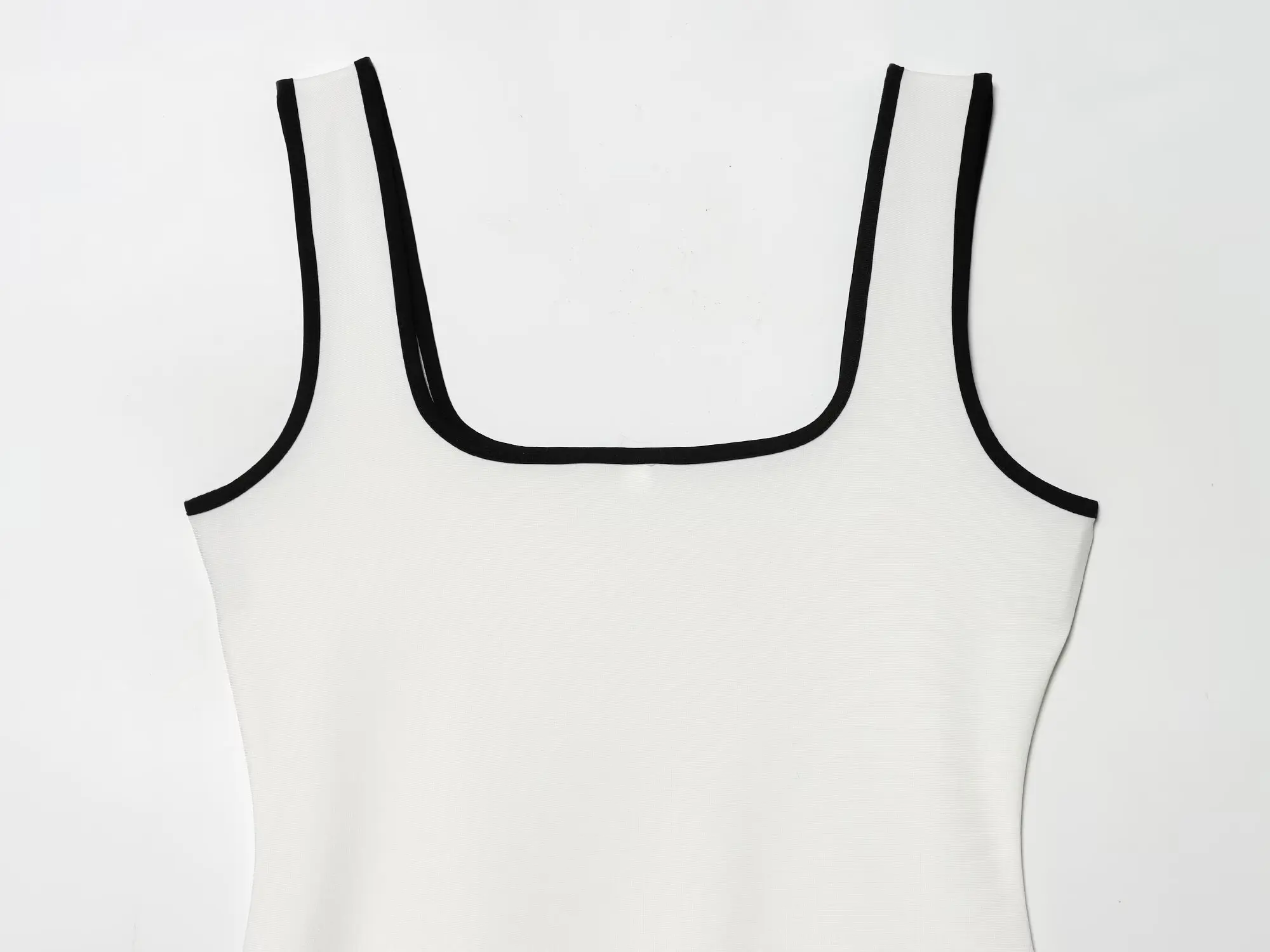 TFAFXY 2026 Frühlings-Damen-Trägerkleid, bestickte Perlendekoration, ärmellos, schlank, A-Linie, extrem kurzes Minikleid, Y2K – Detail 8